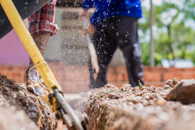 Comment détecter une fuite d'eau canalisation enterrée, Annecy, Assistance 7 sur 24