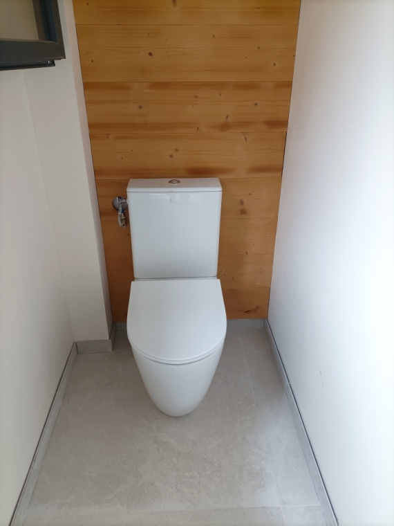 Remplacement de WC dans un appartement à Seynod, Annecy, Assistance 7 sur 24